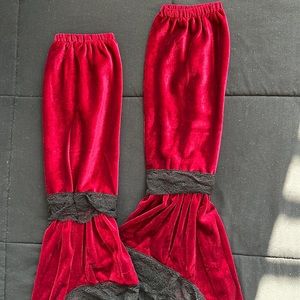 Burgundy Lace Sleeve